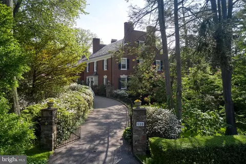 128 Ashwood Rd, Villanova, PA 19085