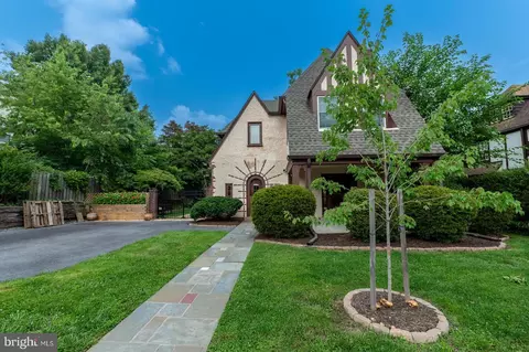 445 Kenwood Rd, Drexel Hill, PA 19026