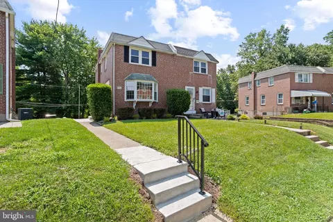 322 Lakeview Dr, Ridley Park, PA 19078