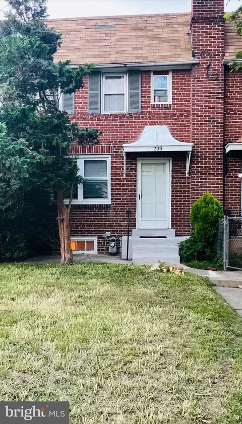 209 Wynnewood Ave, Lansdowne, PA 19050