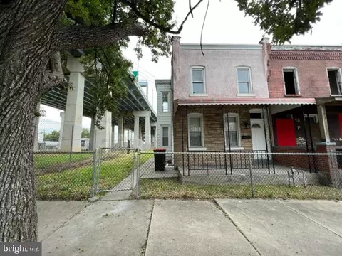 1817 W 4th St, Chester, PA 19013