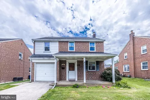 156 Flintlock Rd, Drexel Hill, PA 19026