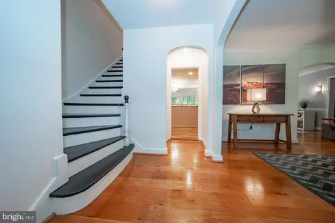 216 Saint Davids Ct, Wayne, PA 19087 photo 3