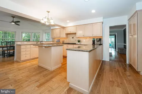 216 Saint Davids Ct, Wayne, PA 19087 photo 13
