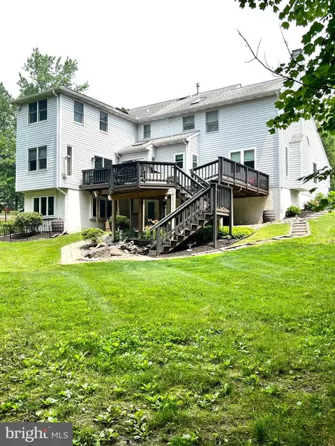 4326 Trophy Dr, Marcus Hook, PA 19061 photo 12