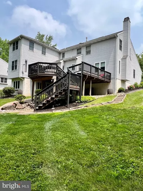 4326 Trophy Dr, Marcus Hook, PA 19061 photo 11