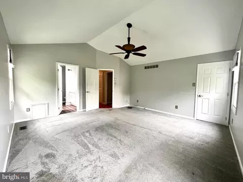 4326 Trophy Dr, Marcus Hook, PA 19061 photo 49