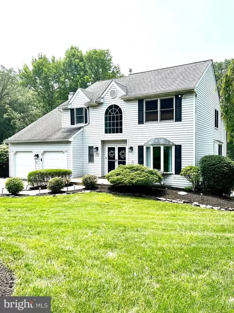 4326 Trophy Dr, Marcus Hook, PA 19061