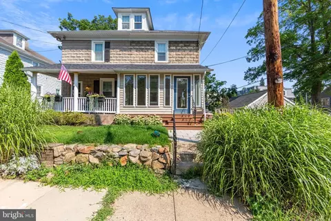 108 Owens Ln, Wayne, PA 19087