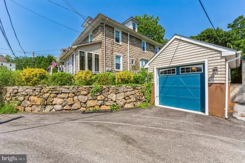 108 Owens Ln, Wayne, PA 19087 photo 2