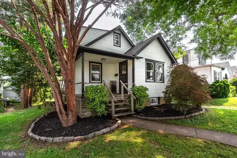 1433 Virginia Ave, Havertown, PA 19083