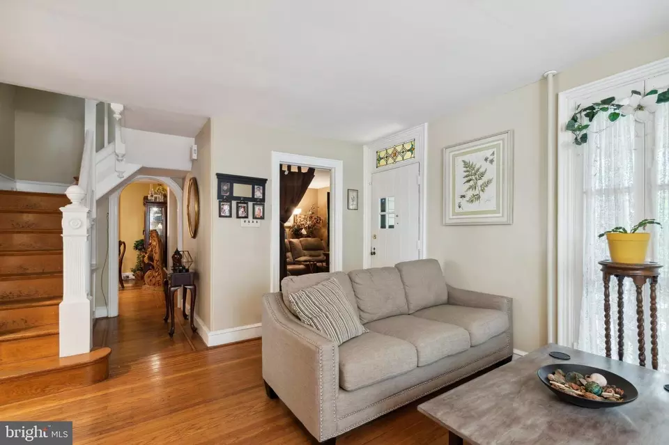  34 S Clifton Ave, Aldan, PA 19018 photo 3