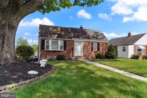 17 James Rd, Broomall, PA 19008