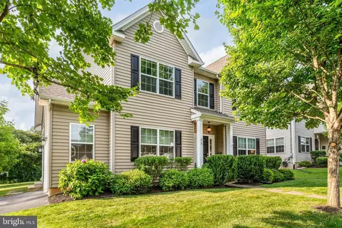 22 W Mercer Ave, Havertown, PA 19083