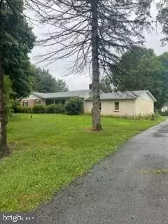 950 Shavertown Rd, Garnet Valley, PA 19060