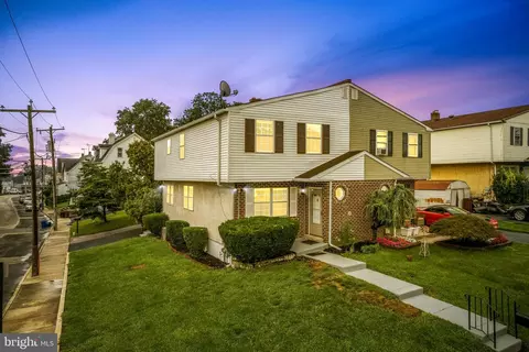 214 Harrison Ave, Clifton Heights, PA 19018