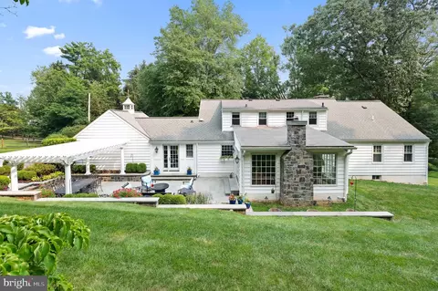 521 County Line Rd, Wayne, PA 19087 photo 4