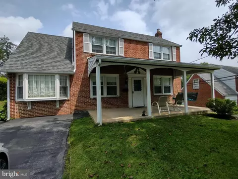 31 W Greenhill Rd, Broomall, PA 19008