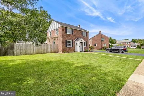 106 Barbara Dr, Springfield, PA 19064 photo 2