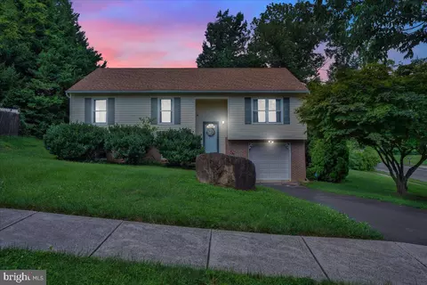 500 Greenhill Dr, Boothwyn, PA 19061 photo 2