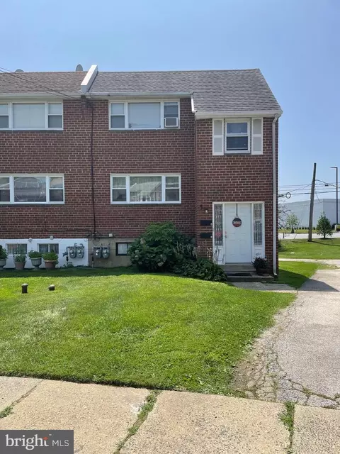 521 Donna Cir, Broomall, PA 19008