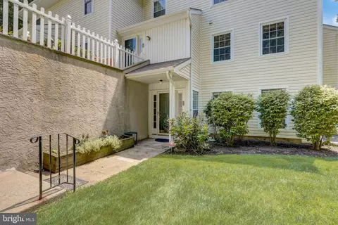 86 Bayberry Ct #86, Glen Mills, PA 19342