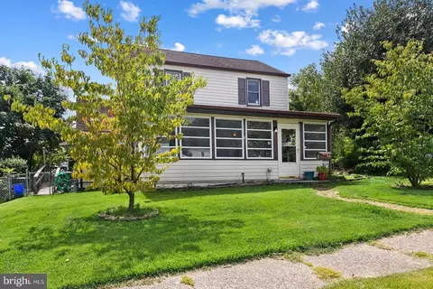 726 Thorndale Rd, Aldan, PA 19018