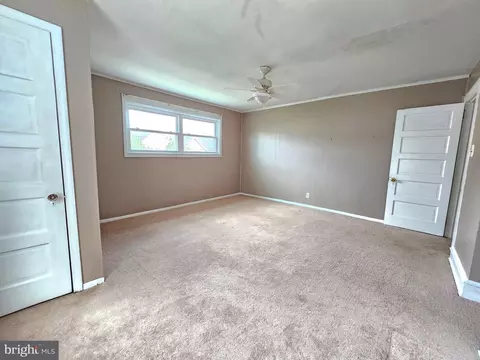7008 Hazel Ave, Upper Darby, PA 19082 photo 57