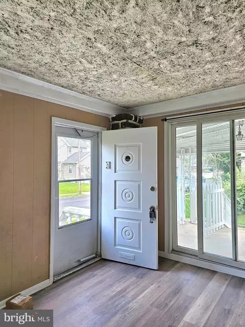 7008 Hazel Ave, Upper Darby, PA 19082 photo 4