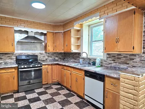 7008 Hazel Ave, Upper Darby, PA 19082 photo 36