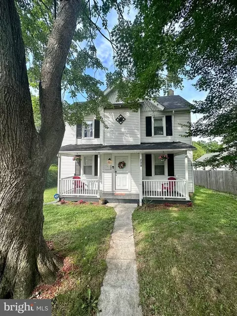 239 Sharon Ave, Darby, PA 19023