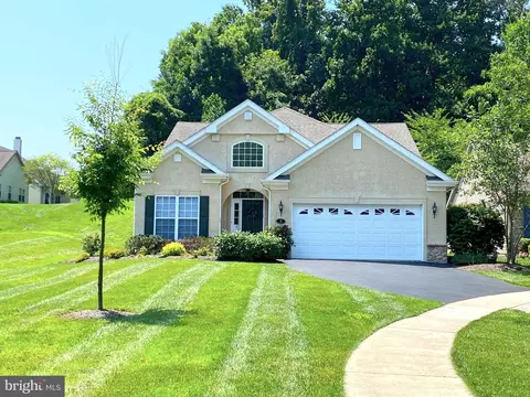 5 Brentwood Rd, Boothwyn, PA 19061