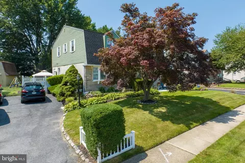 1300 Langley St, Marcus Hook, PA 19061 photo 4