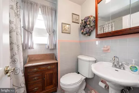 1300 Langley St, Marcus Hook, PA 19061 photo 22