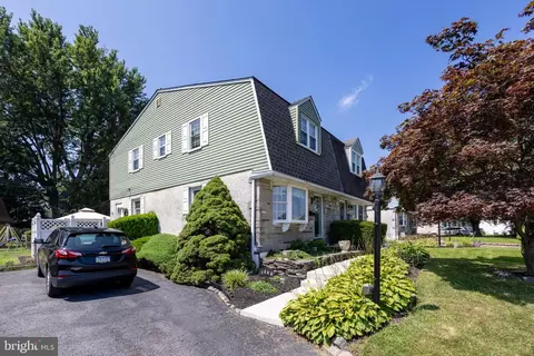 1300 Langley St, Marcus Hook, PA 19061 photo 6