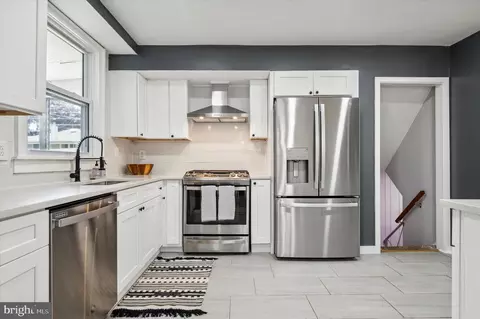 215 Moore Rd, Wallingford, PA 19086 photo 9