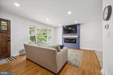 215 Moore Rd, Wallingford, PA 19086 photo 3