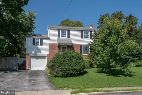 541 N Manoa Rd, Havertown, PA 19083