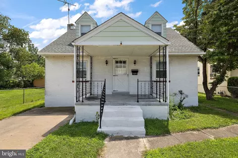 125 N Governor Printz Blvd, Essington, PA 19029
