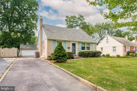 320 Garden Rd, Springfield, PA 19064