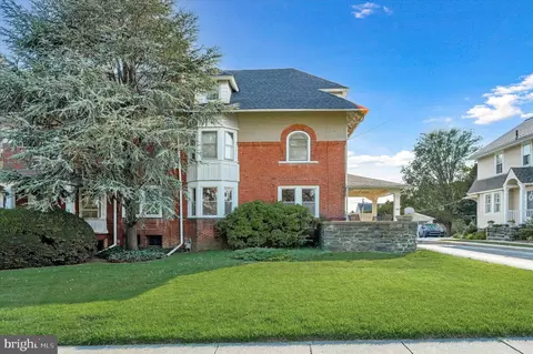 302 Lansdowne Rd, Havertown, PA 19083