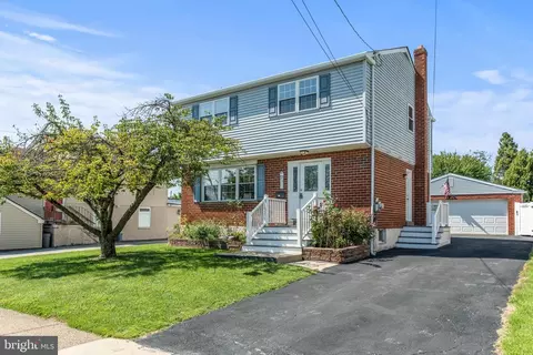 311 Swarthmore Ave, Folsom, PA 19033