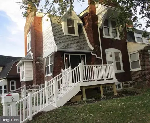 9 Plaza St, Marcus Hook, PA 19061