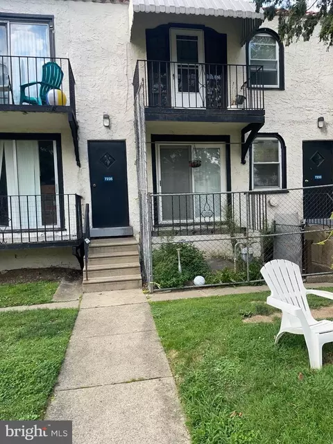 7235 Radbourne Rd #UPPR d, Upper Darby, PA 19082