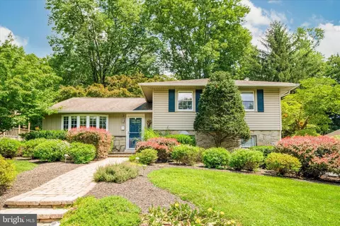 1152 S Lehigh Cir, Swarthmore, PA 19081