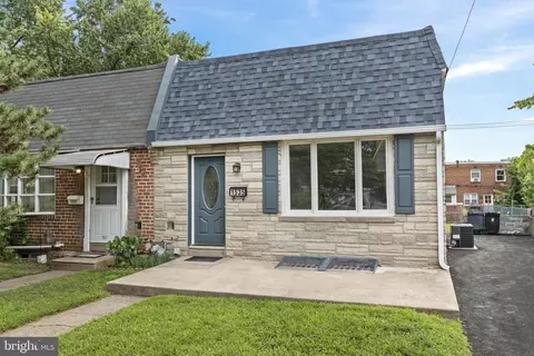 1535 Market St, Linwood, PA 19061