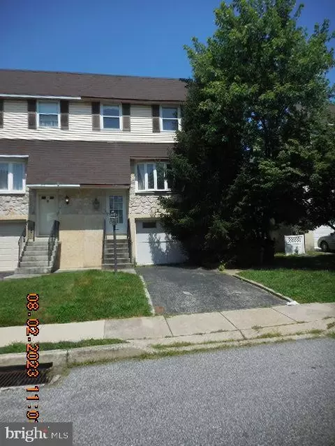313 Patricia Ln, Secane, PA 19018