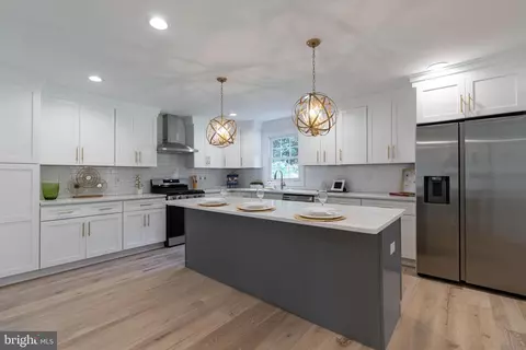 757 W Providence Rd, Lansdowne, PA 19050