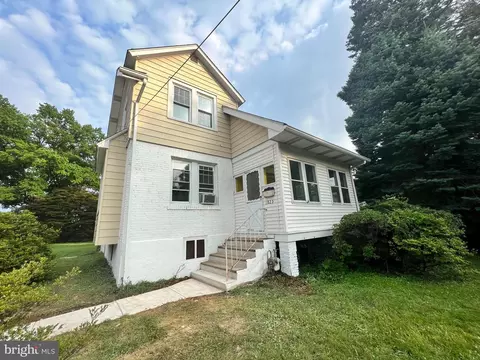 1825 Elmwood Ave, Folcroft, PA 19032