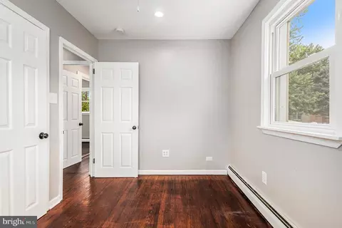 2404 3rd Ave, Marcus Hook, PA 19061 photo 8